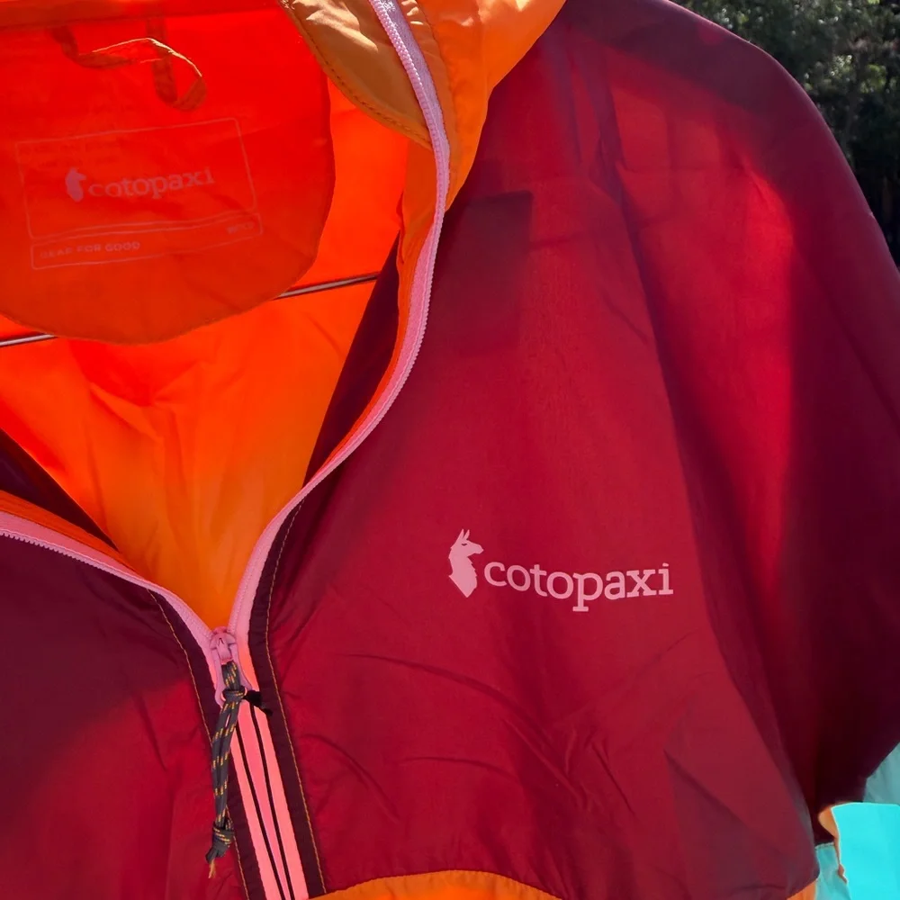 cotopaxi Colorblock Pullover Windbreaker in Orange and Pink - Picture 3 of 4